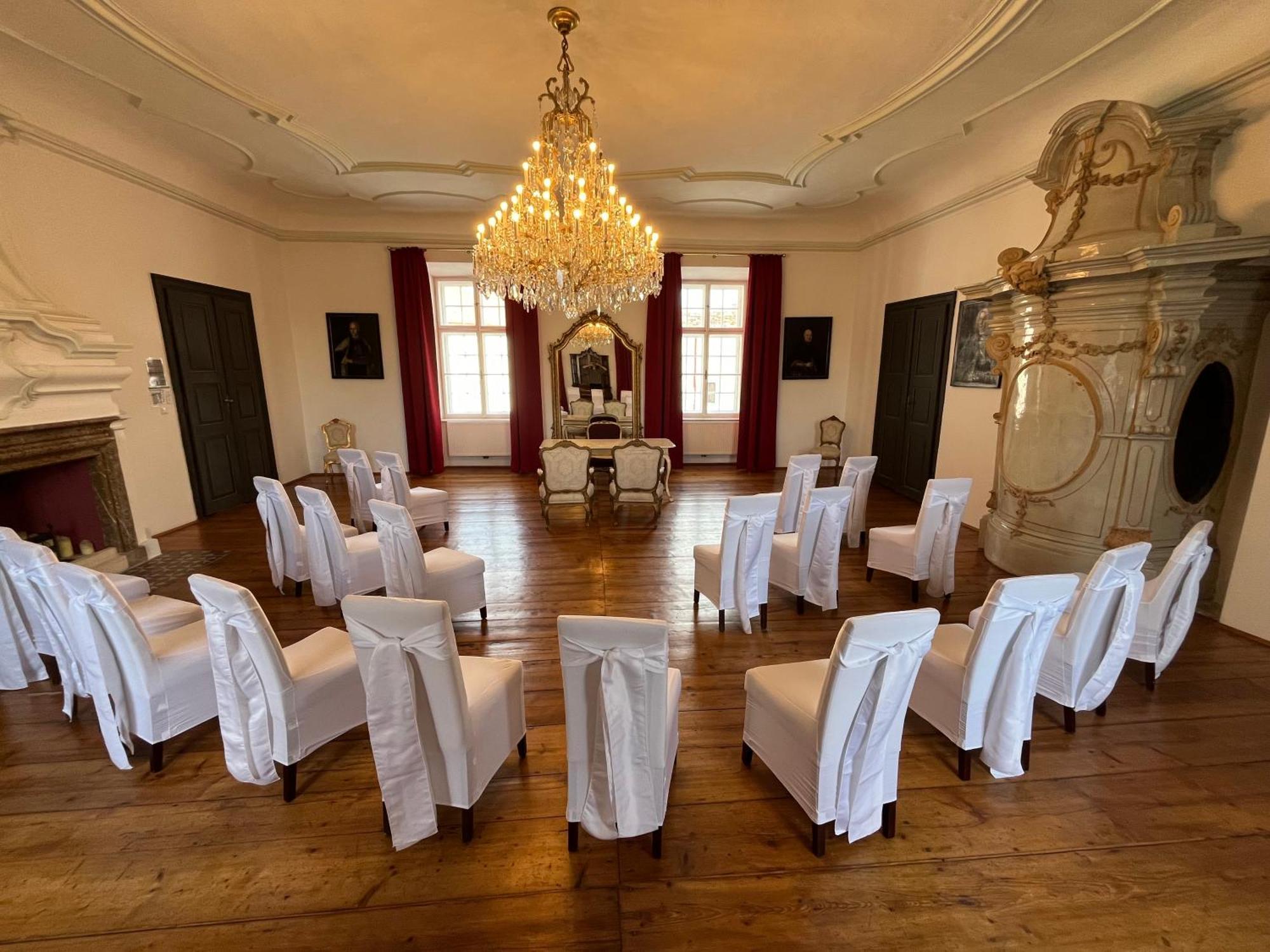 Schlosshotel Mailberg Εξωτερικό φωτογραφία