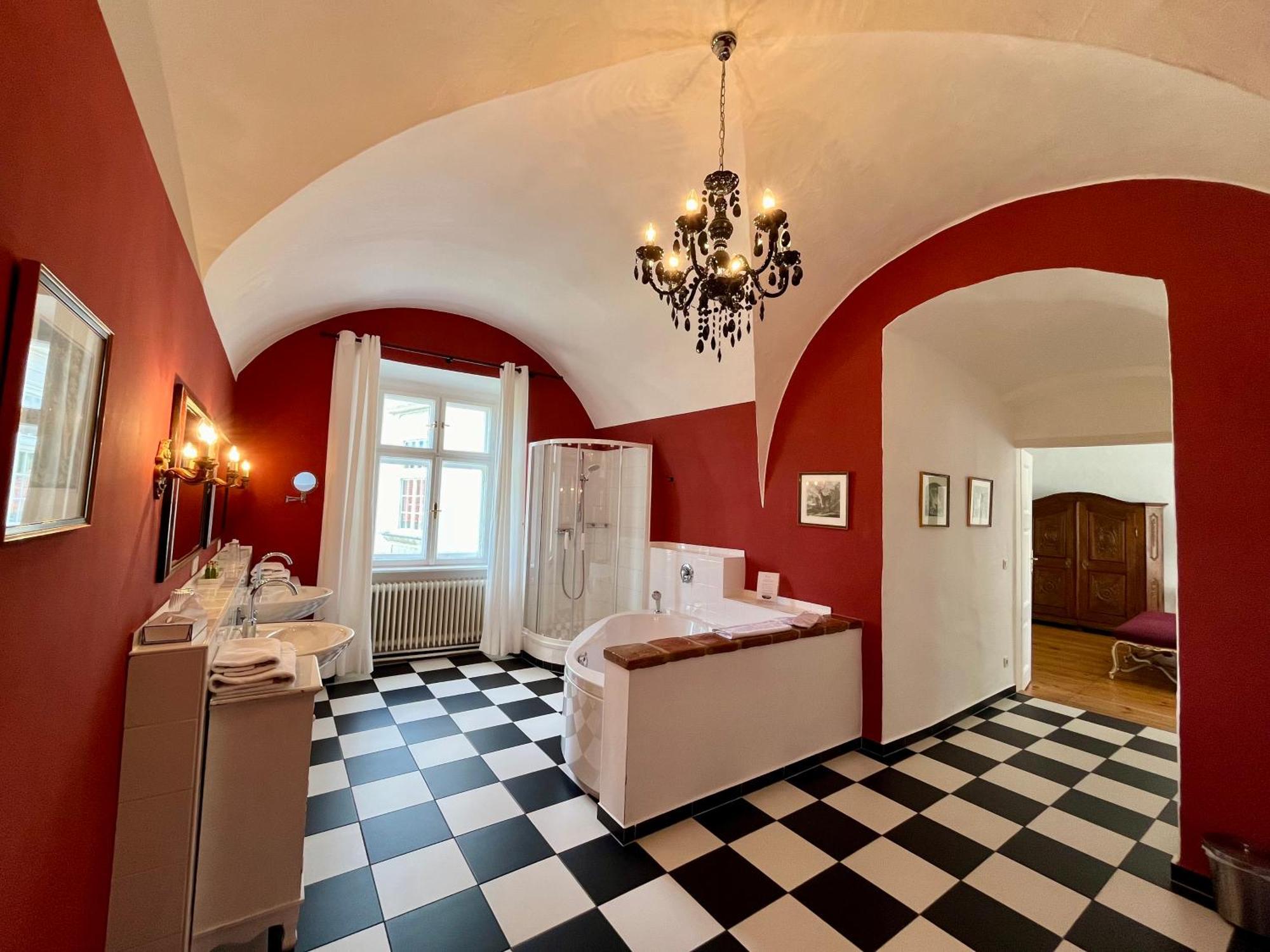 Schlosshotel Mailberg Εξωτερικό φωτογραφία