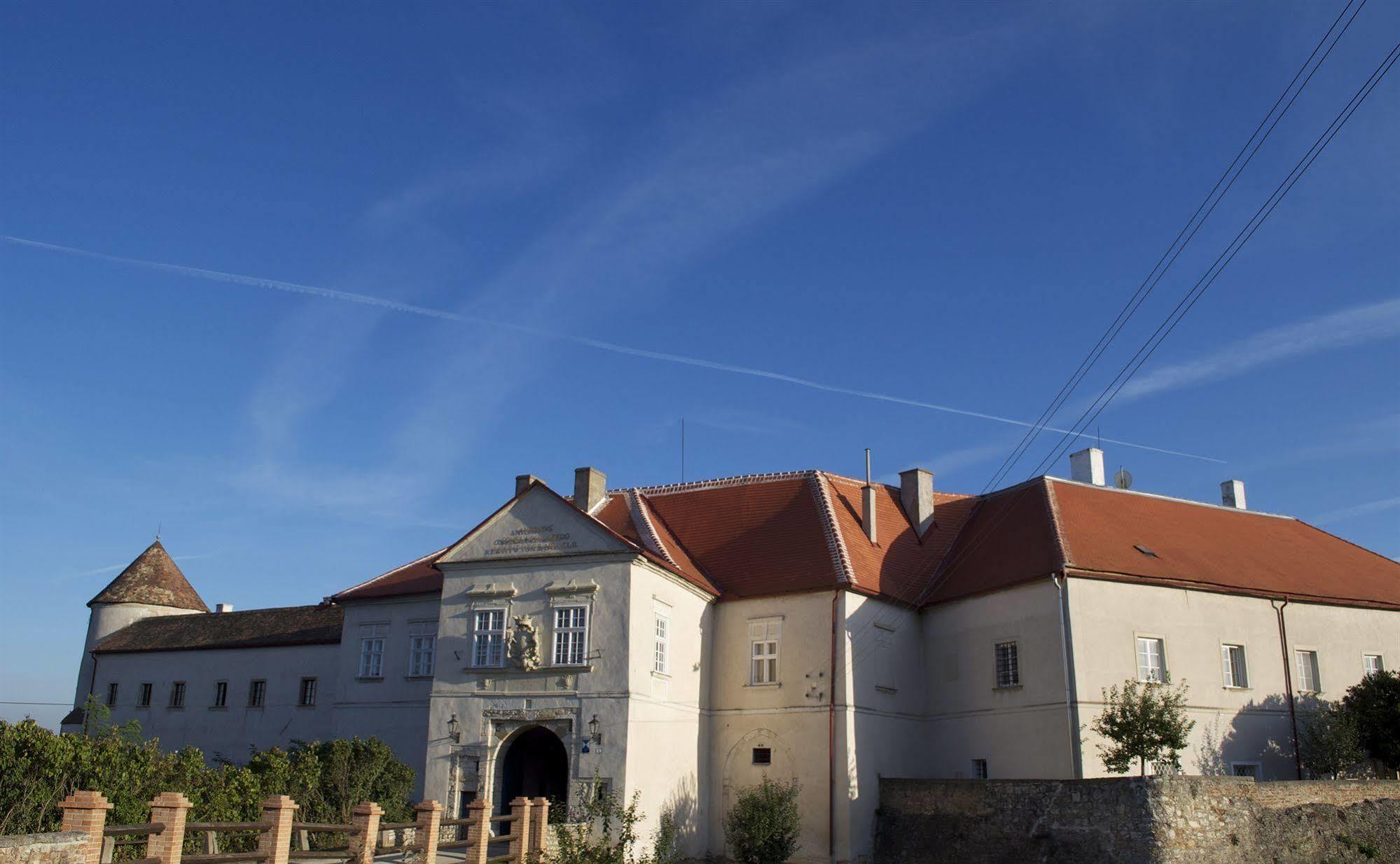 Schlosshotel Mailberg Εξωτερικό φωτογραφία