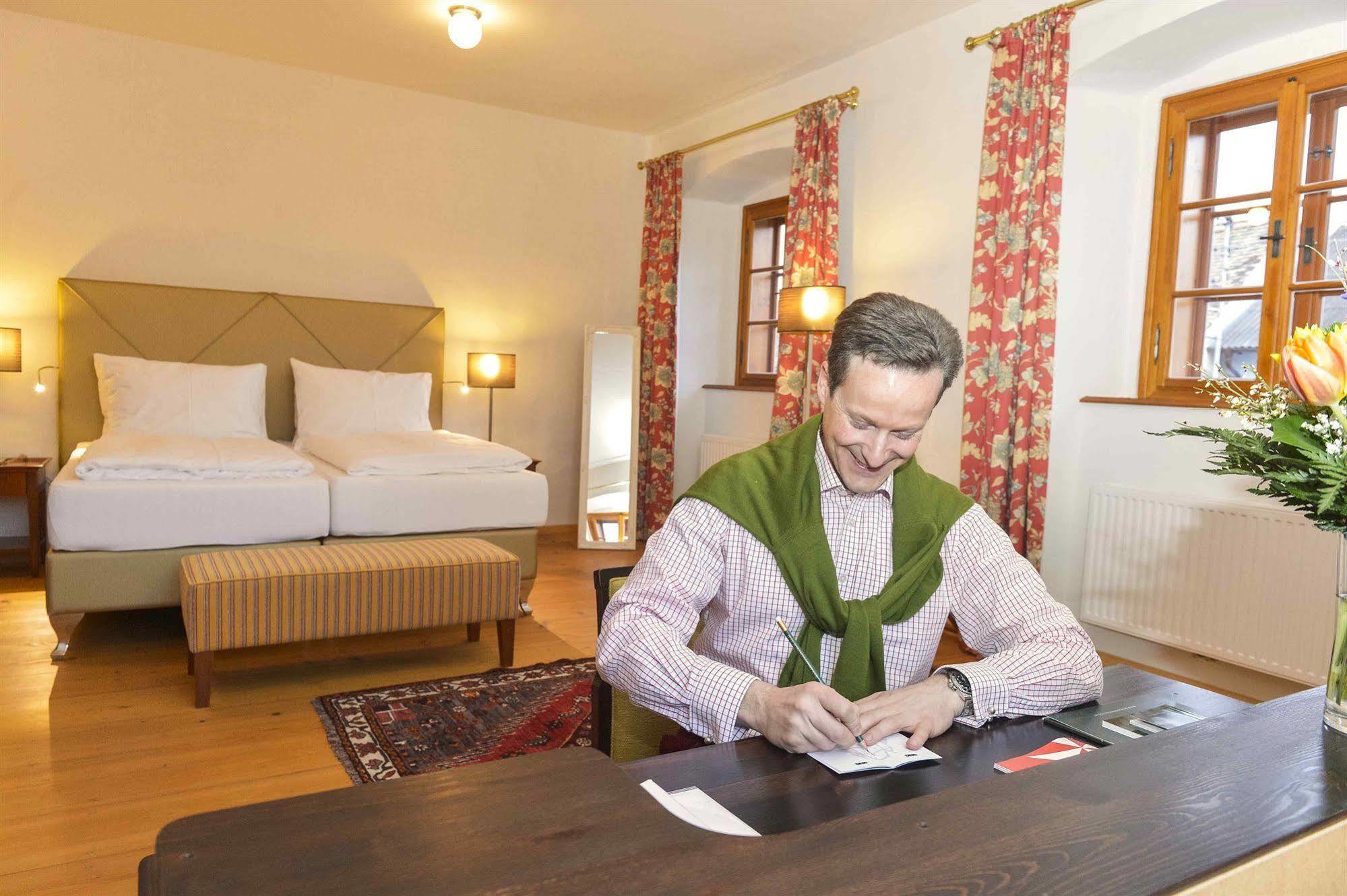 Schlosshotel Mailberg Εξωτερικό φωτογραφία